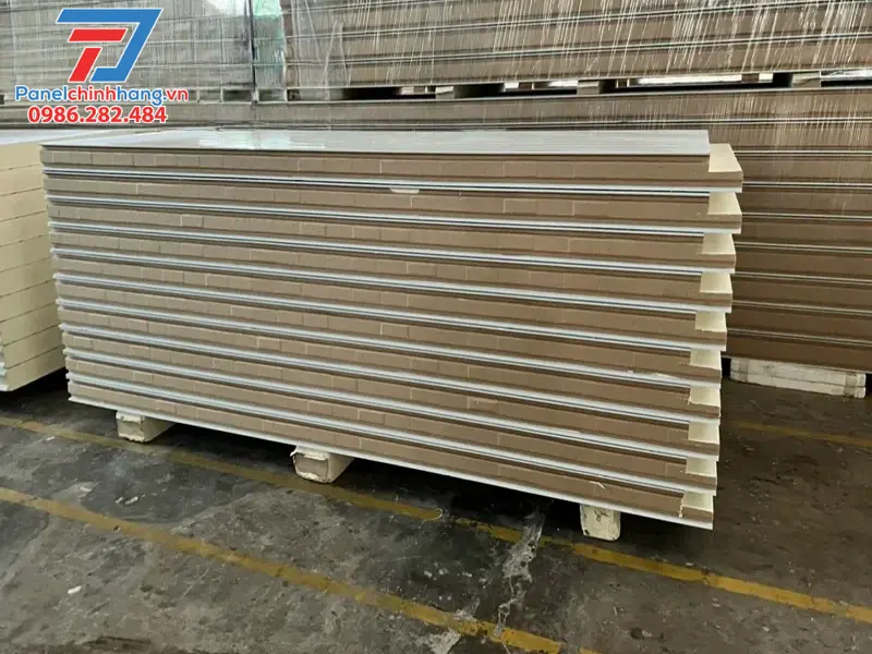 lựa chọn đơn vị thi công panel cách nhiệt uy tin để chống nóng cho phòng ngủ của bé