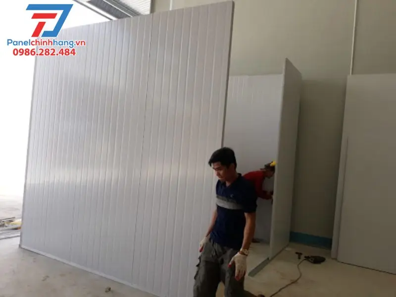 Các ứng dụng của tôn làm vách tường trong thực tế