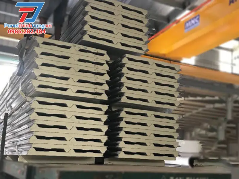 Tôn cách nhiệt 3 sóng