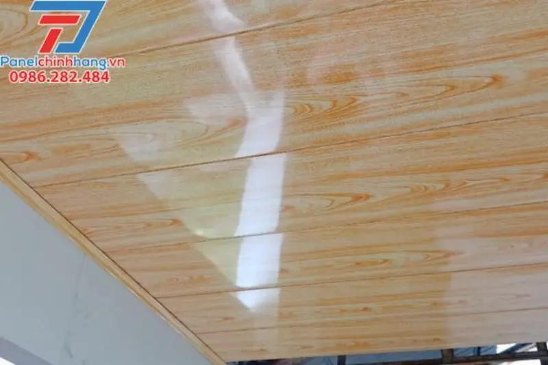 Trần tôn xốp trong nhà ở dân dụng 
