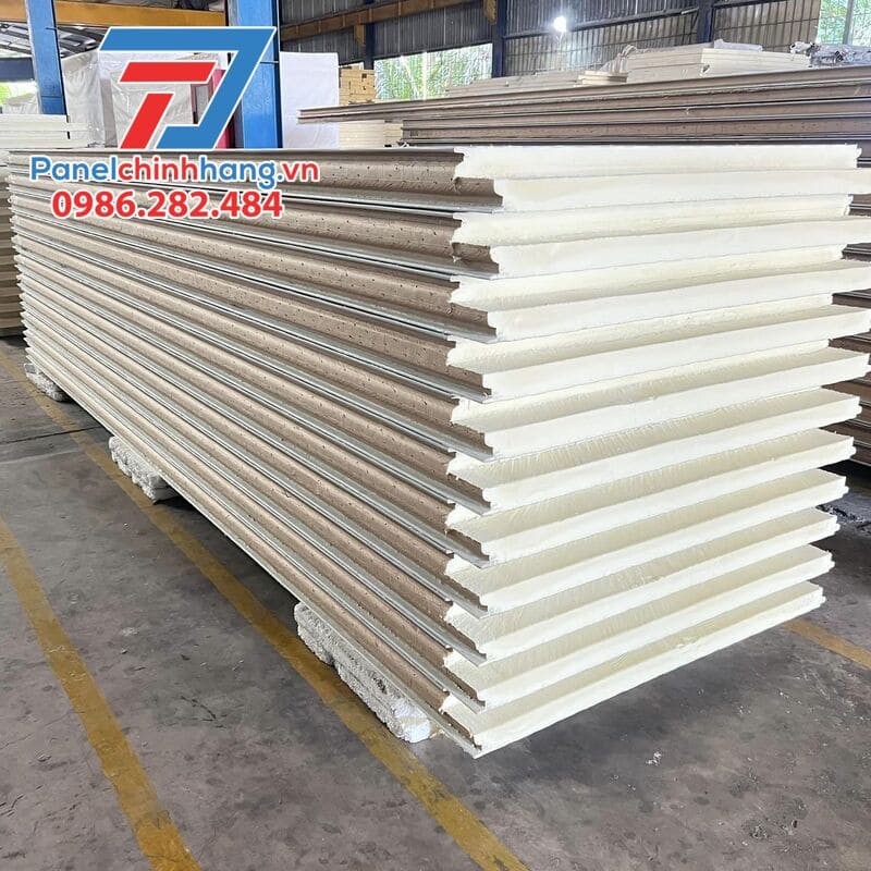 Tấm Panel PIR Cách Nhiệt Chống Cháy