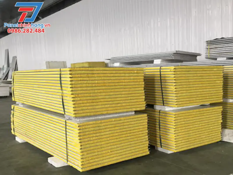 Tấm bông thủy tinh cách nhiệt cho phòng ngủ