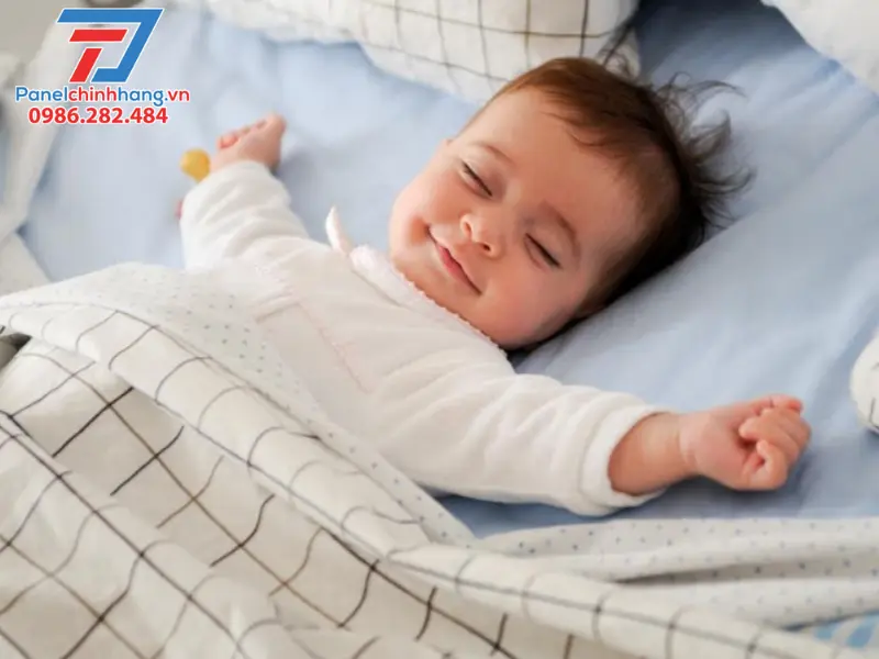 chống nóng cho phòng ngủ của bé là điều cần được ưu tiên