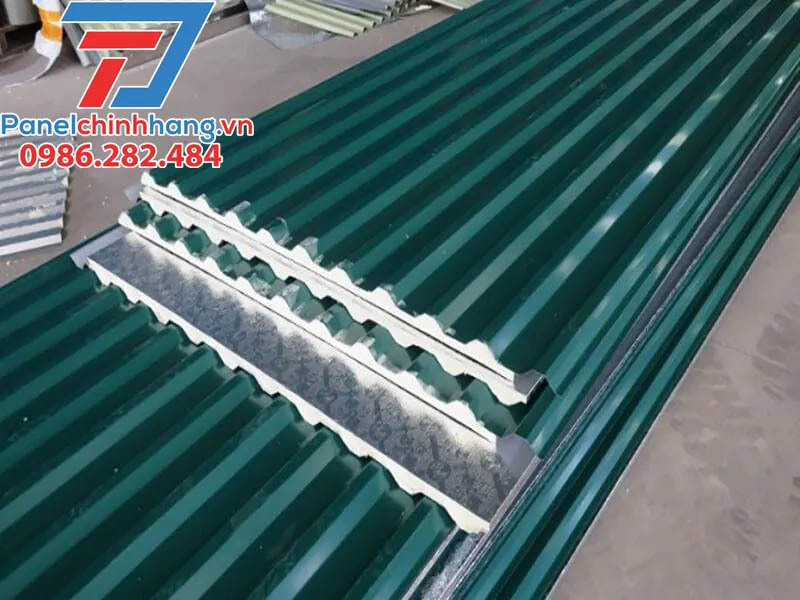 tấm PU cách nhiệt 5 sóng