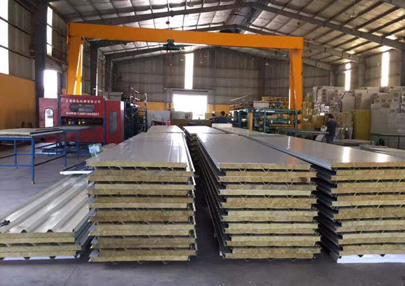tôn cách nhiệt rockwool